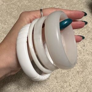 4 white and pearl bangle bracelets tiki pinup